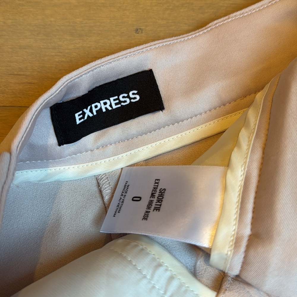 Express Shortie Extreme high rise Trouser Shorts - Picture 3 of 10